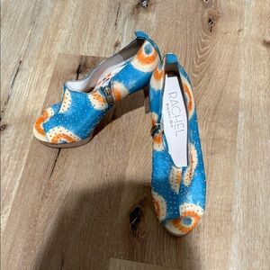 RACHEL Rachel Roy Blue & Orange Patterned Studded Peep-Toe Heels